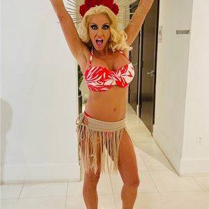 Victoria’s Secret bra 34D worn for an event with red thong snall